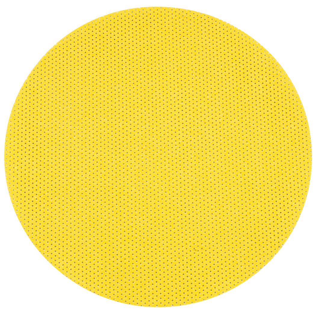WOLFF_Dummy_40775, 40776, 40777, 70754, 40778, 40720, 40741, 40742, 40743, 40744, 40745, 40746, 40747, 40478, 40479_perforated pads_2025-08 Een grote ronde gele, gestructureerde schijf met een regelmatig patroon van kleine gaatjes, die doet denken aan een schuur- of filterschijf, gecentreerd op een witte achtergrond.